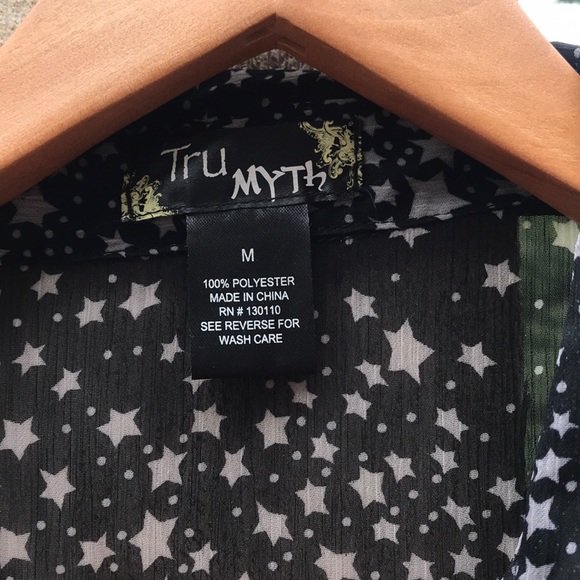 Star Button-Up Tank M - Picture 2 of 5